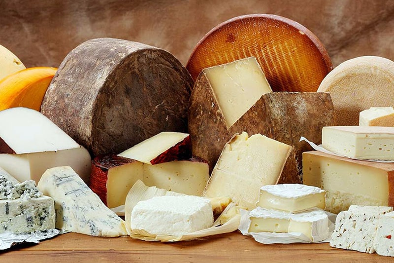 Formaggio e osteoporosi: interazione positiva, ma solo per gli uomini
